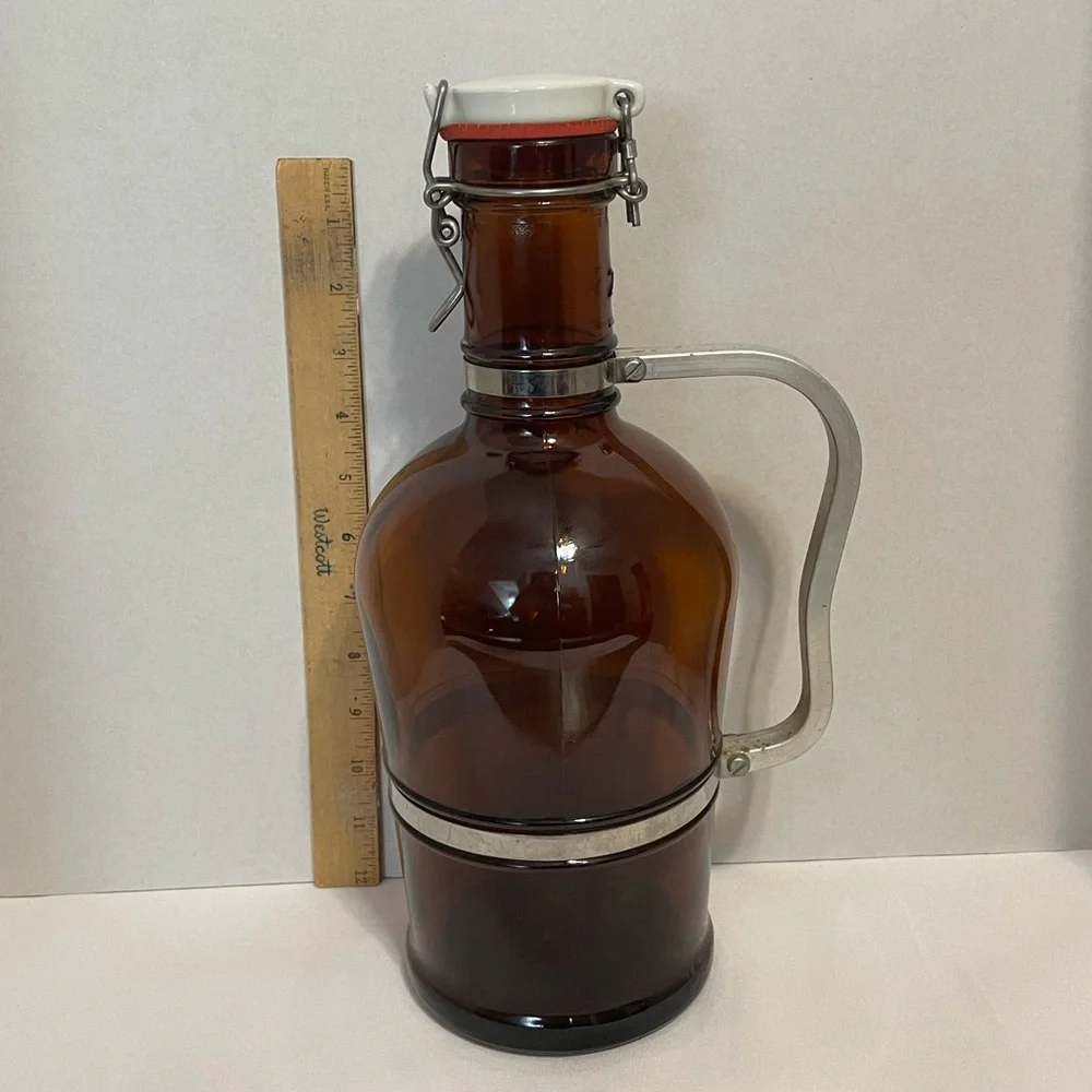Growler Bottle Amber glass W/Metal handle flip‎ top opening w/swing top closure